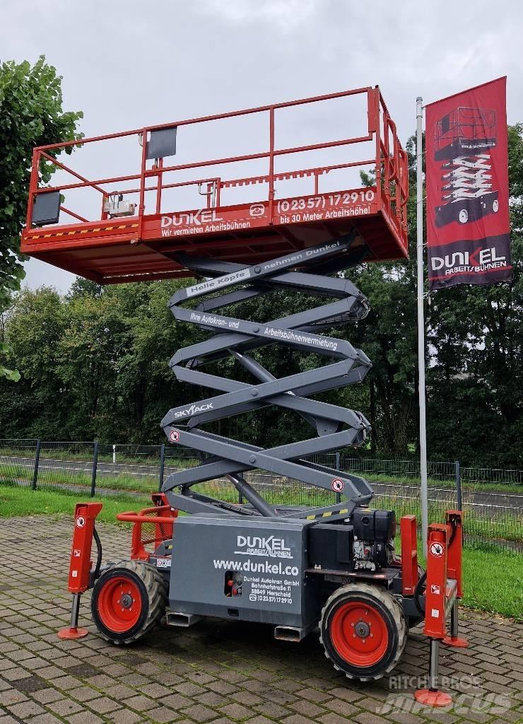 SkyJack SJ68832 RTE Ножничные подъемники
