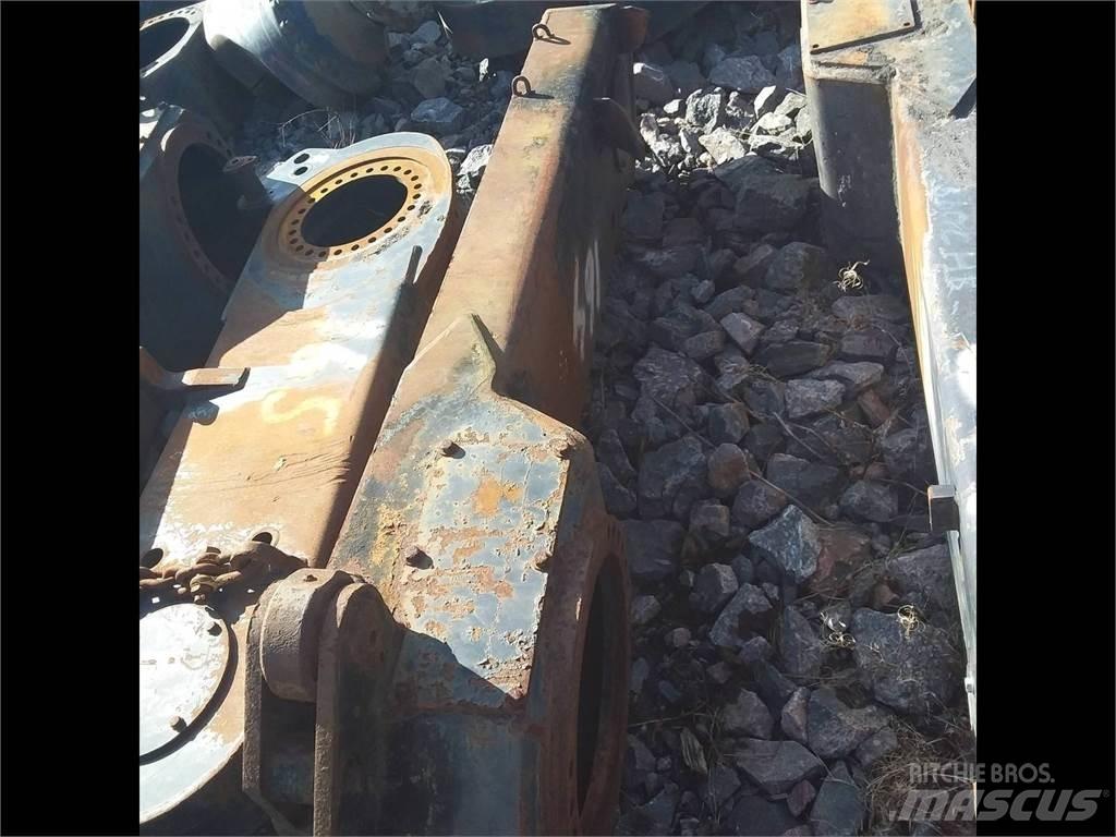 CAT Pendelarm Трансмиссия