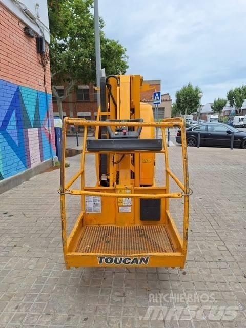 JLG Toucan 10 E Вертикальные мачтовые подъемники