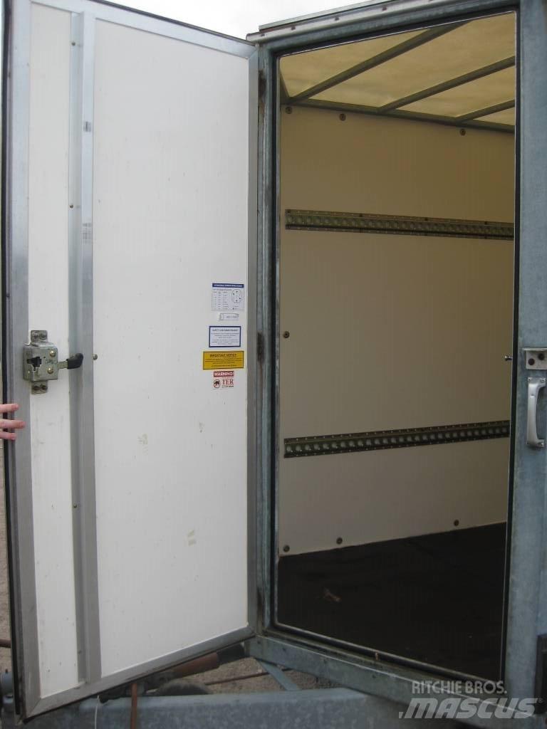 Ifor Williams BV105 Прицепы-фургоны
