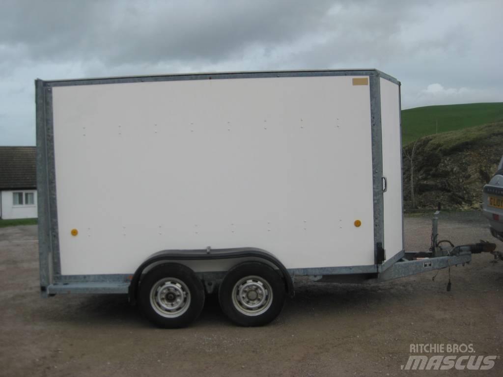 Ifor Williams BV105 Прицепы-фургоны