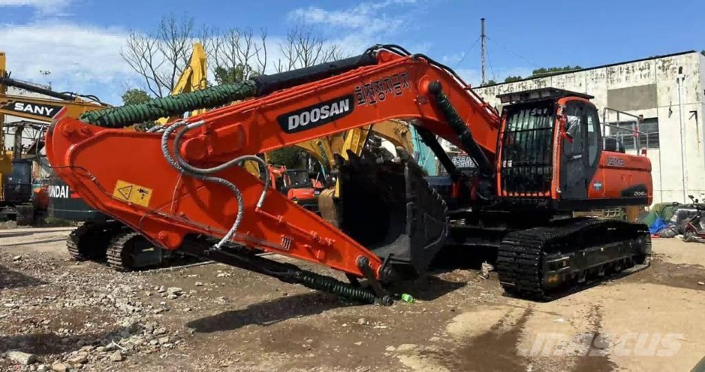 Doosan DX340 Гусеничные экскаваторы