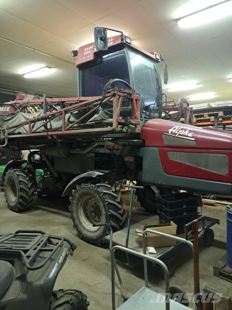 Hardi Alpha 2500 24m Самоходные опрыскиватели