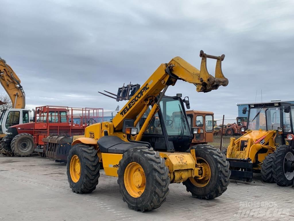 JCB 526 S Сельскохозяйственные телескопические погрузчики