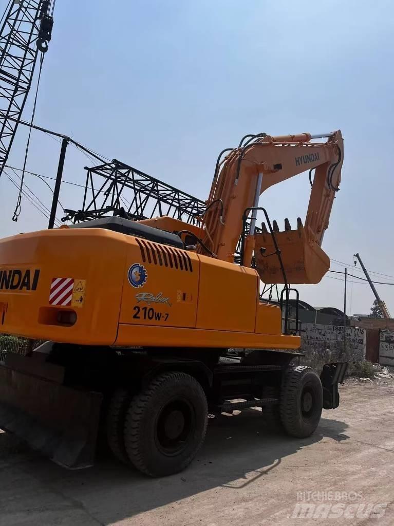 Hyundai 210w-9 Колёсные экскаваторы