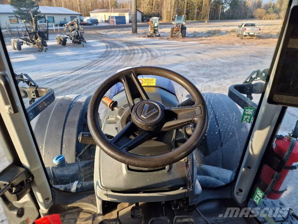 Valtra T 215 V Трактора