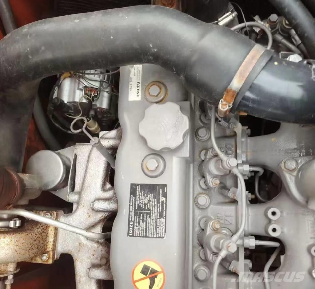 Hitachi 135US Гусеничные экскаваторы