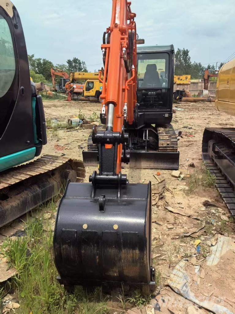 Doosan DX 60 Гусеничные экскаваторы