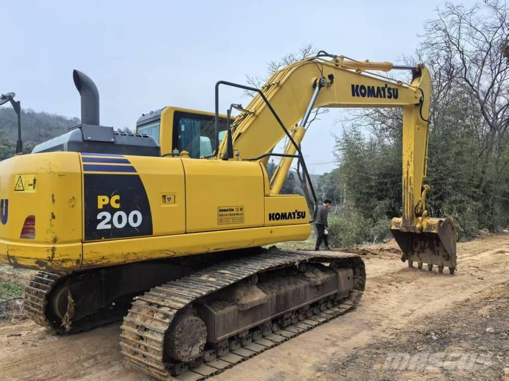 Komatsu PC 200-8 Малые экскаваторы 7т-12т