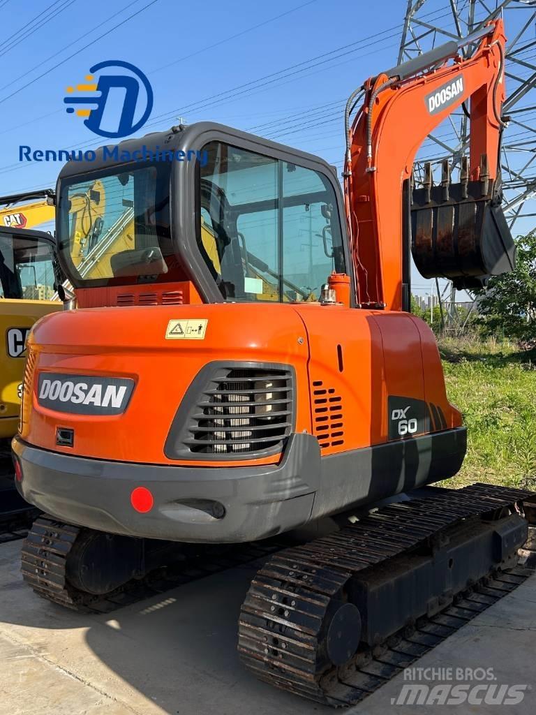 Doosan DX 60 Гусеничные экскаваторы