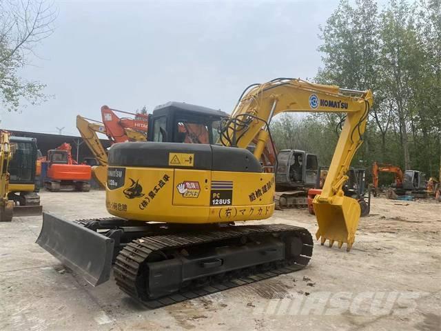 Komatsu PC128US Гусеничные экскаваторы