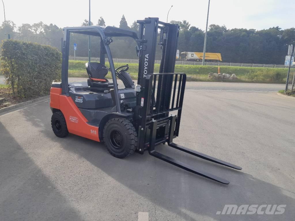 Toyota 52-8 FDF 25 Дизельные погрузчики