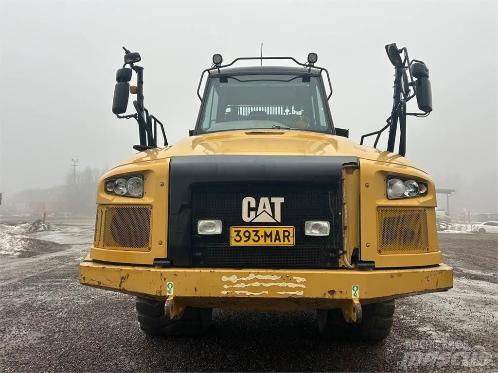 CAT 730 C Шарнирно-сочленённые самосвалы