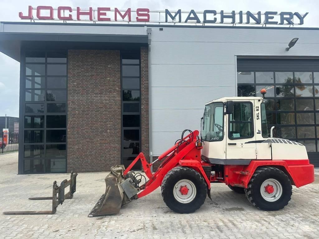 Schaeff SKL 823 Фронтальные погрузчики