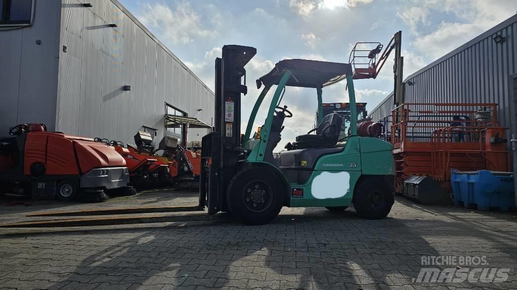 Mitsubishi FG 35 N Газовые погрузчики