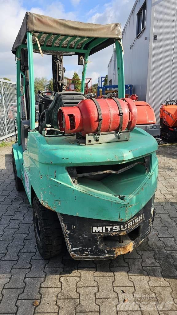 Mitsubishi FG 35 N Газовые погрузчики