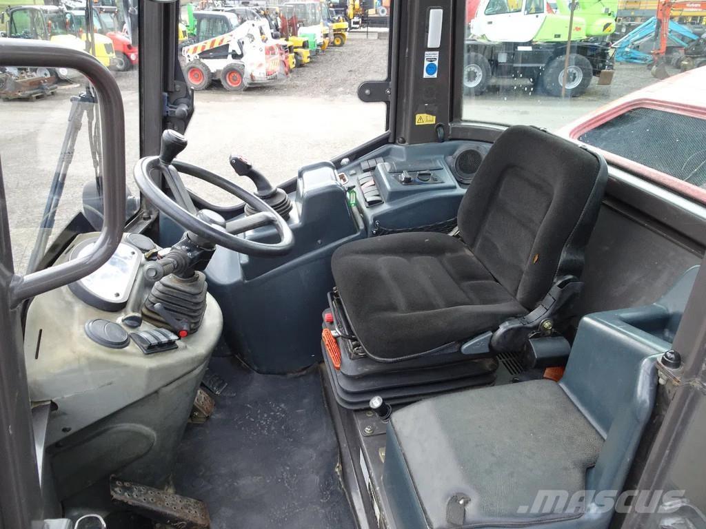 Mecalac AS700 Фронтальные погрузчики