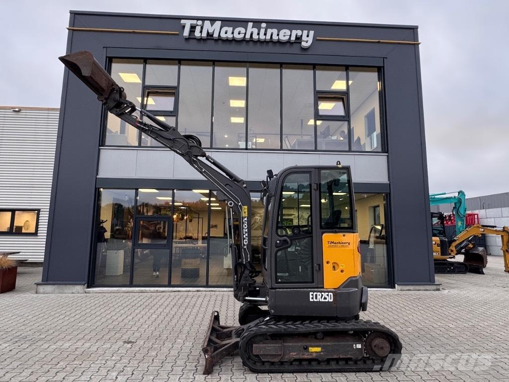 Volvo ECR 25 D Мини-экскаваторы