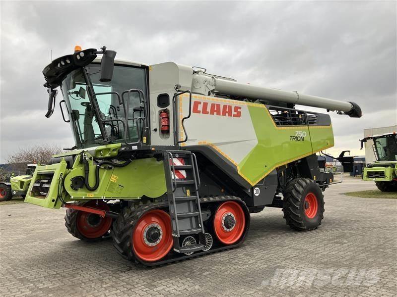 CLAAS TRION 750 TT Зерноуборочные комбайны