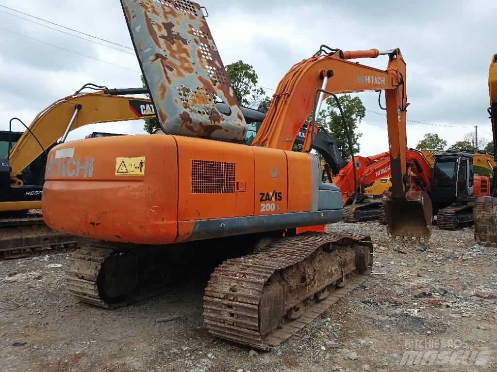 Hitachi ZX 200 Гусеничные экскаваторы