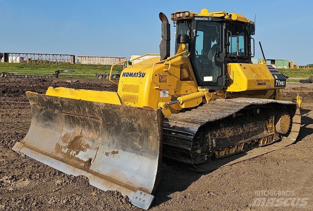 Komatsu D 71 PXI-24 Гусеничные бульдозеры