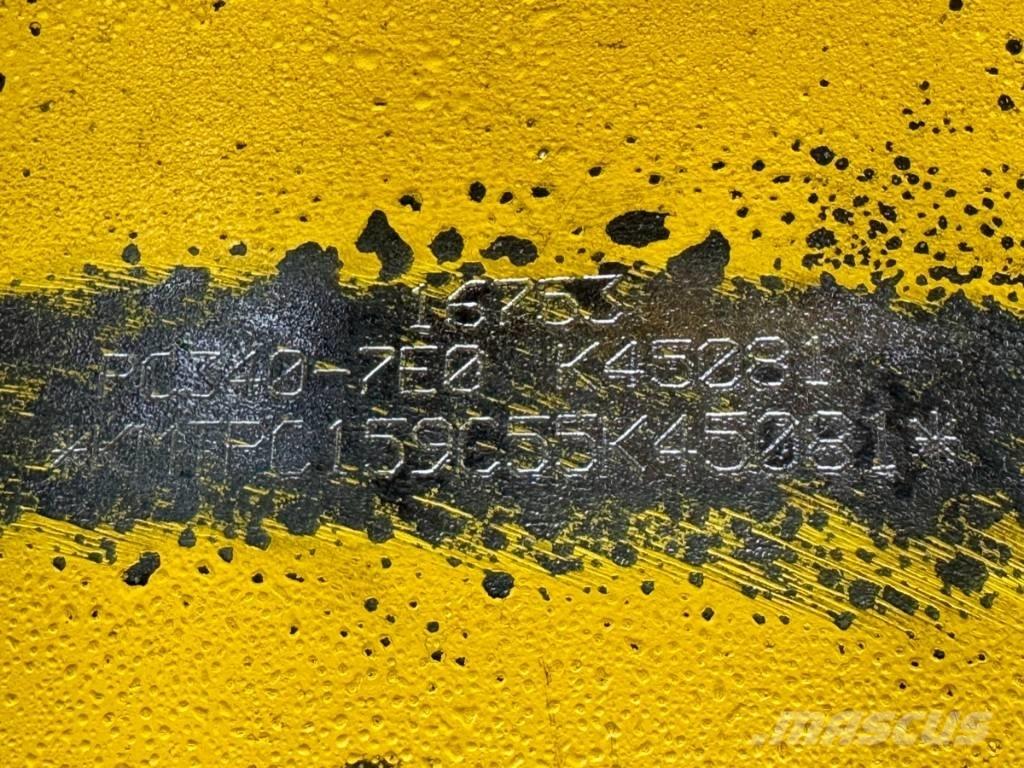Komatsu PC340NLC-7EO Гусеничные экскаваторы