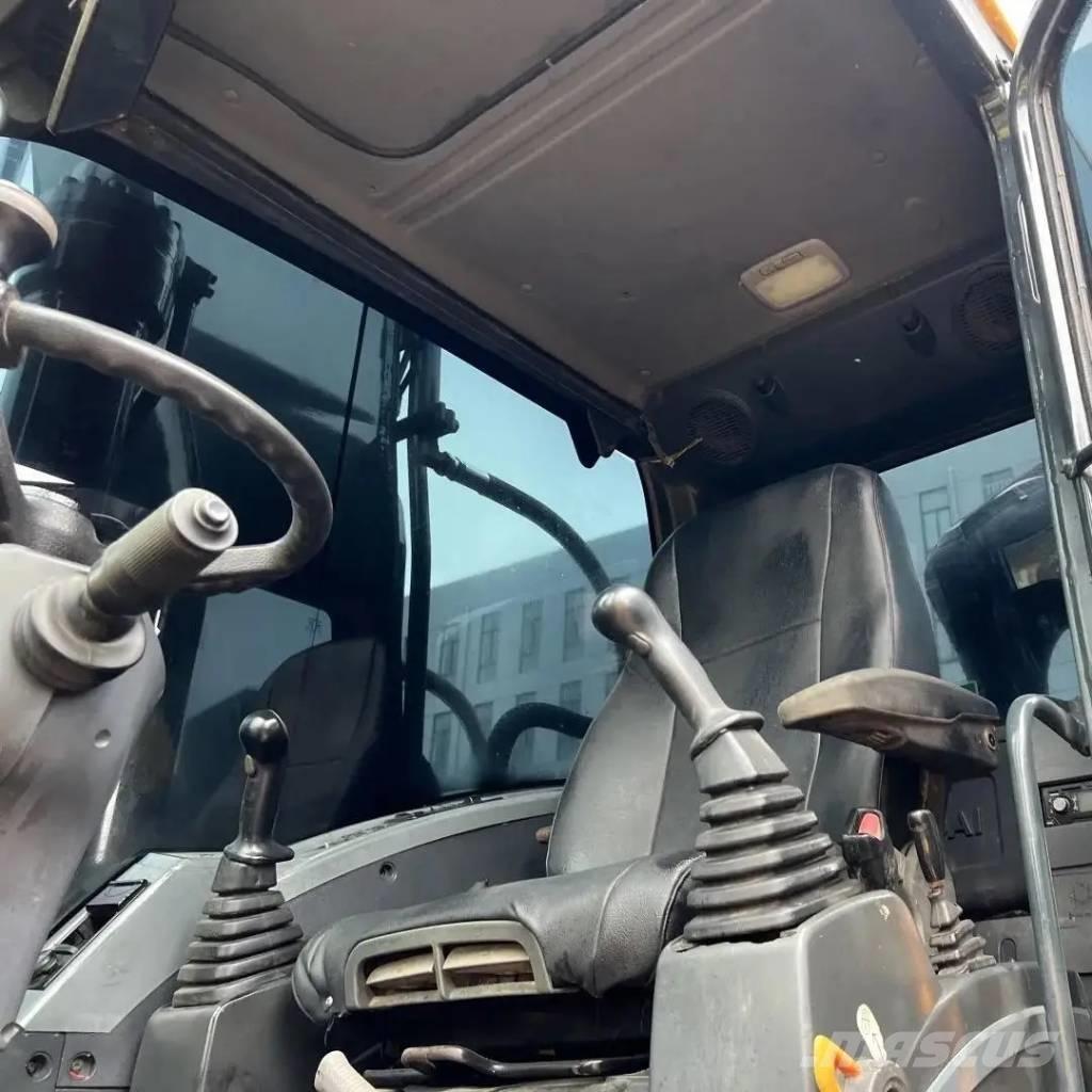 Hyundai R210W-9T Колёсные экскаваторы