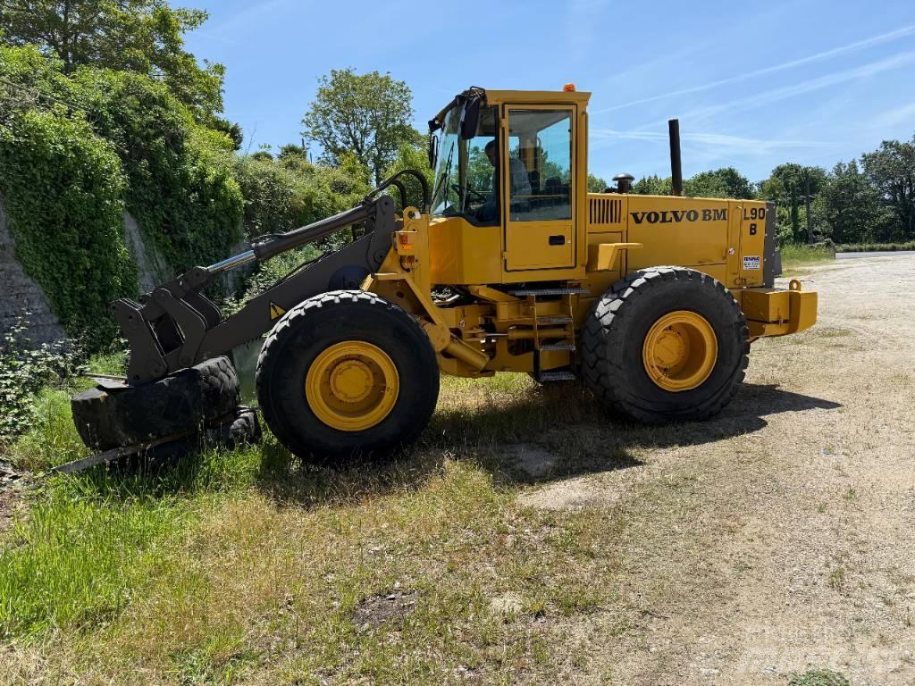 Volvo L90B Фронтальные погрузчики