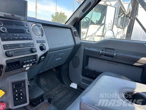 Ford F 750 Мусоровозы