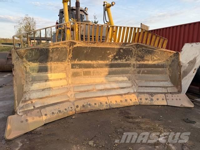 Komatsu D 155 A-3 Гусеничные бульдозеры