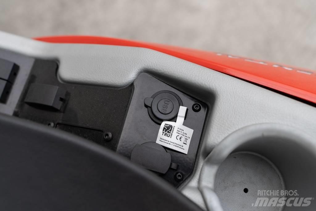 Manitou MLA 3-25HC Малые погрузчики