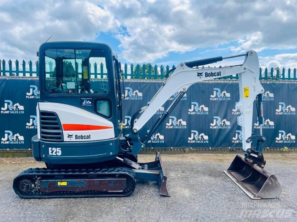 Bobcat E 25 Мини-экскаваторы