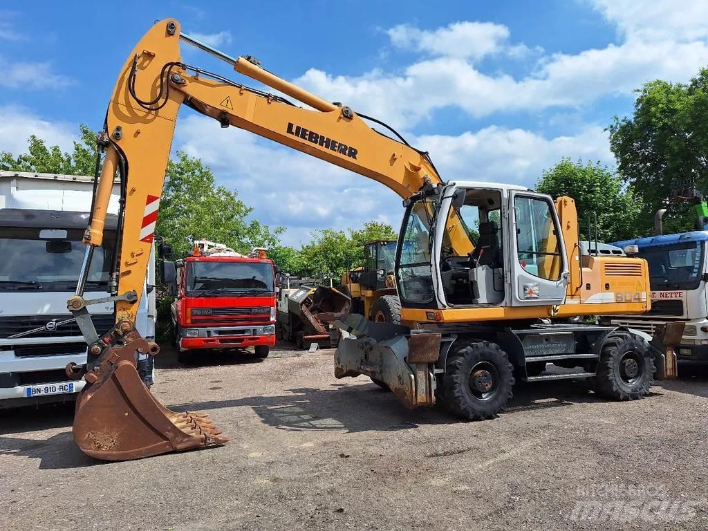 Liebherr A904C Колёсные экскаваторы