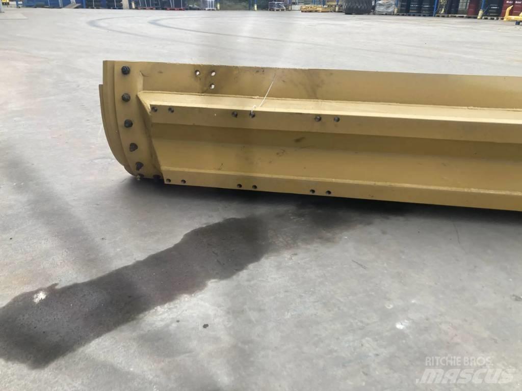 CAT 140M Moldboard Бульдозерные отвалы