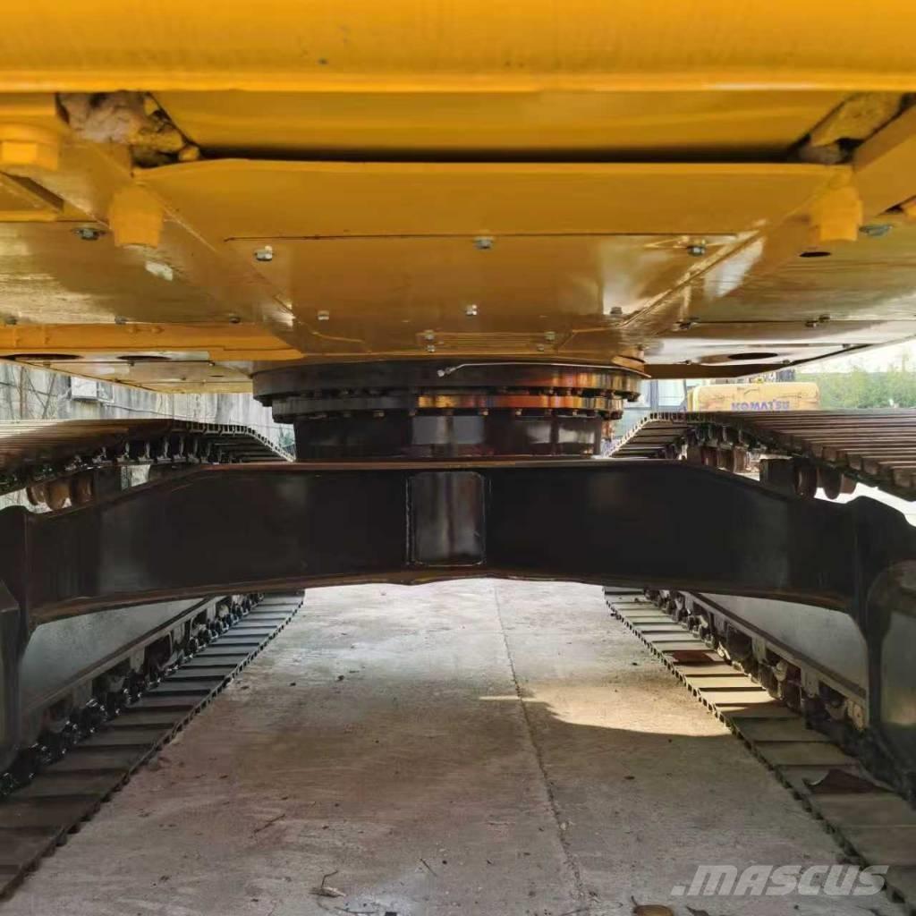 Komatsu PC 200-8 Гусеничные экскаваторы