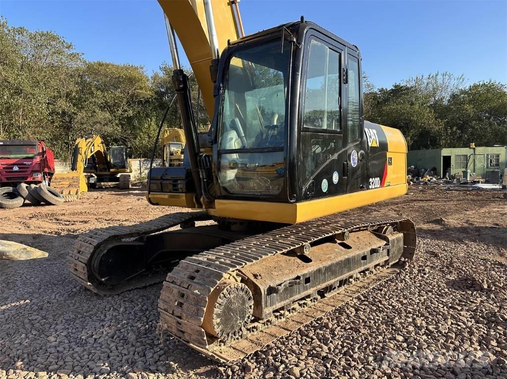 CAT 320 D L Гусеничные экскаваторы