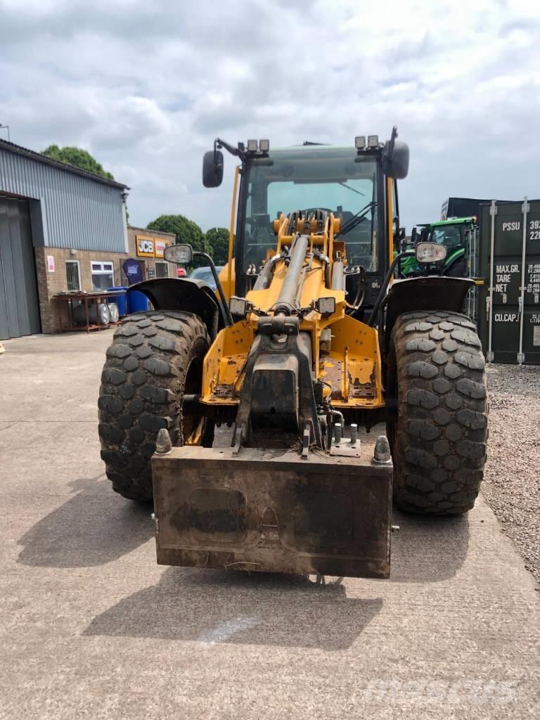 JCB TM420S Сельскохозяйственные телескопические погрузчики
