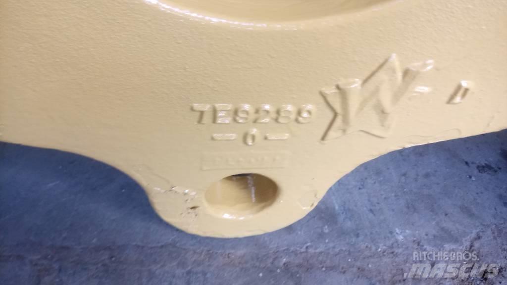 CAT 245 Ходовая часть и подвеска