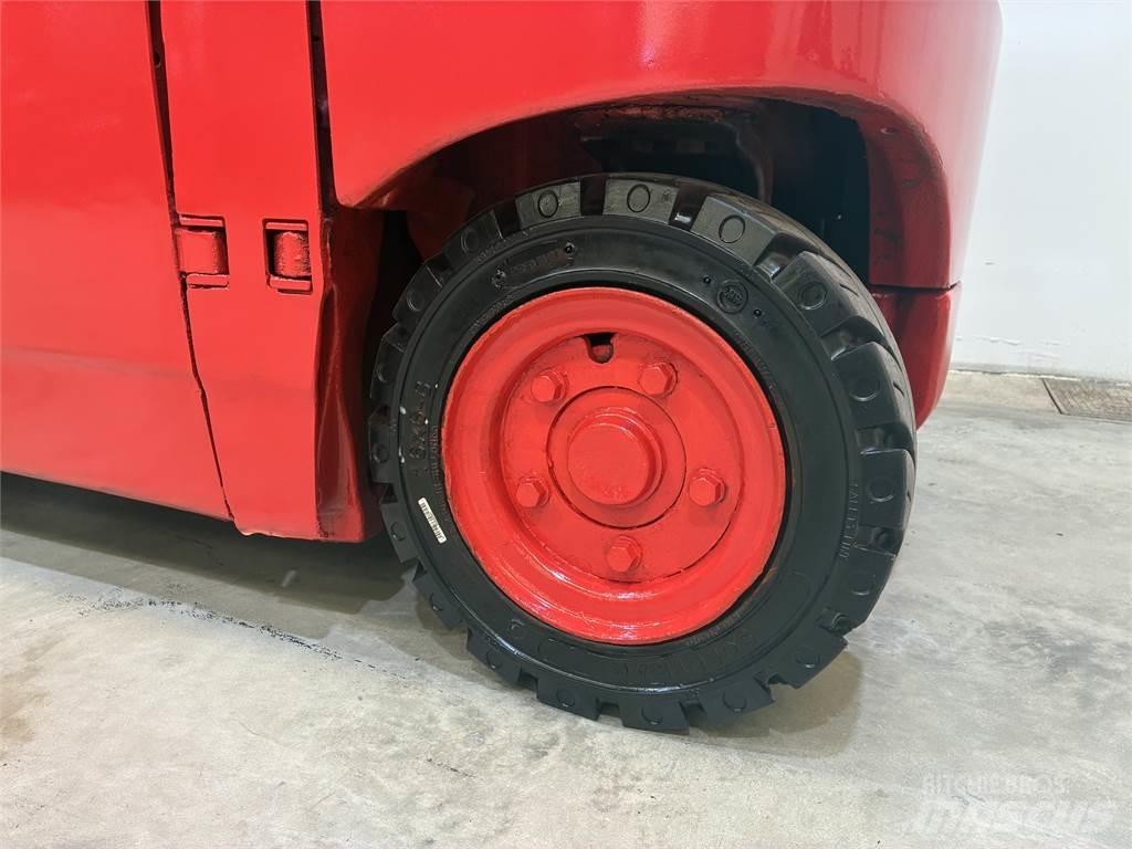 Linde E20PH 02 Электропогрузчики