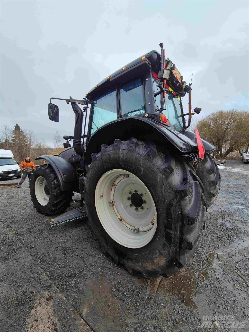 Valtra T191LS Трактора