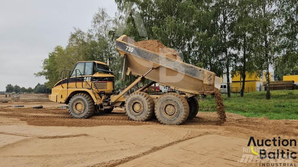 CAT 730 Шарнирно-сочленённые самосвалы