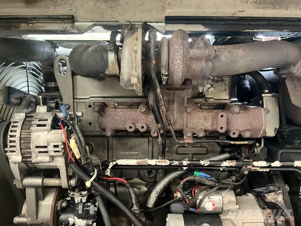 Takeuchi TB 175 W Колёсные экскаваторы