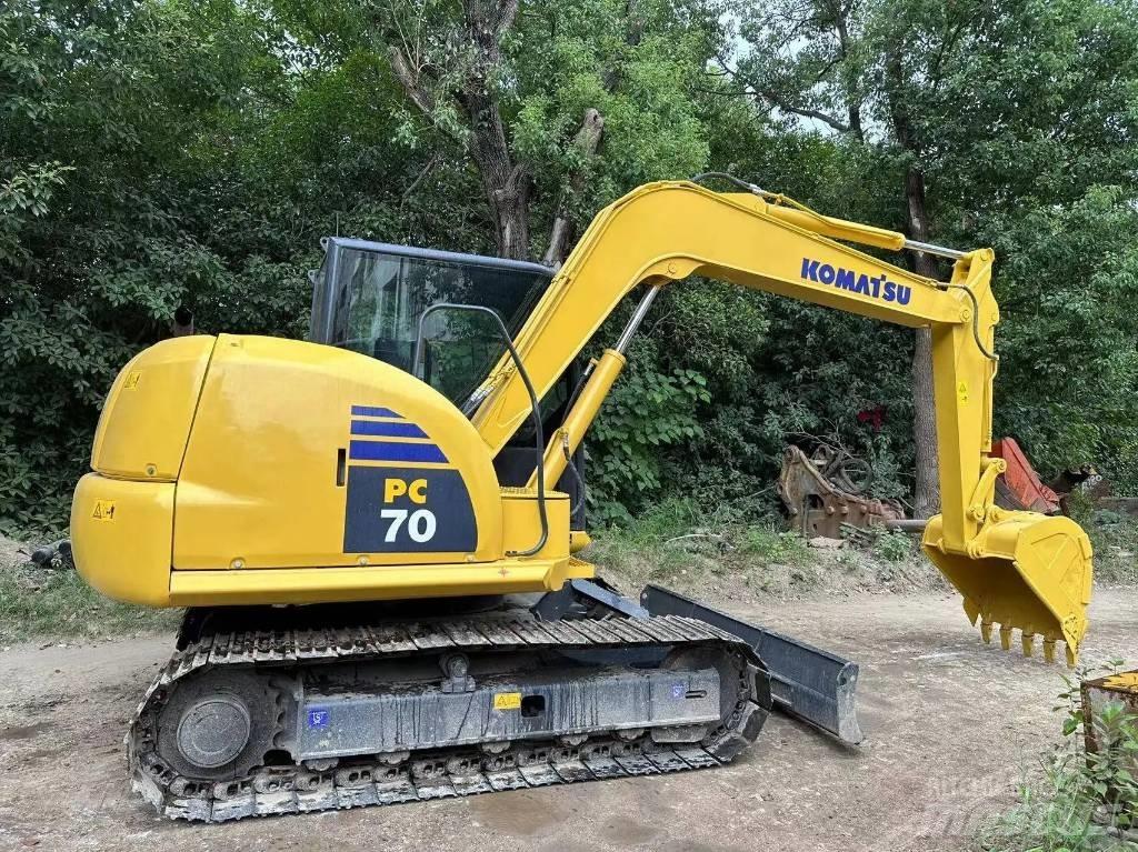 Komatsu PC70-8 Гусеничные экскаваторы