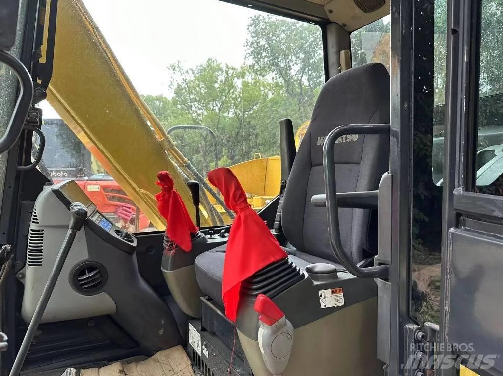 Komatsu PC70-8 Гусеничные экскаваторы