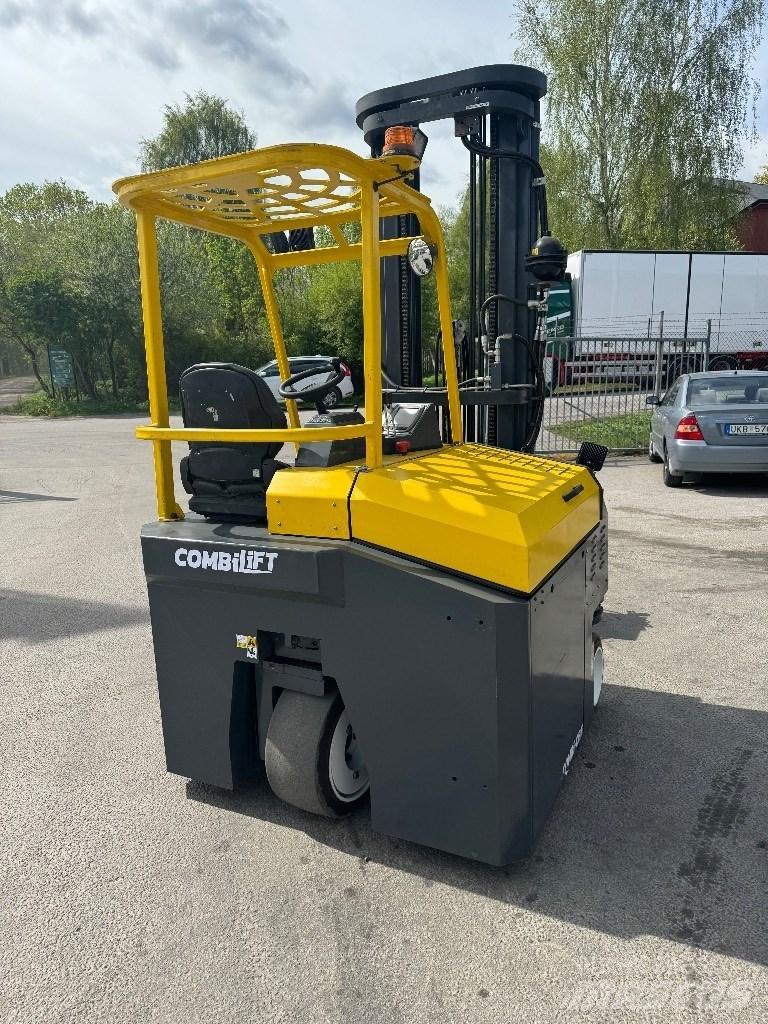 Combilift CBE3000 4-x ходовые ричтраки