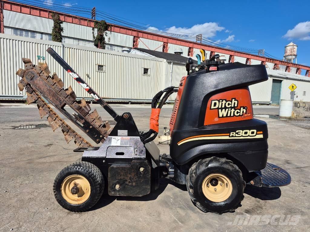 Ditch Witch R300 Траншеекопатели