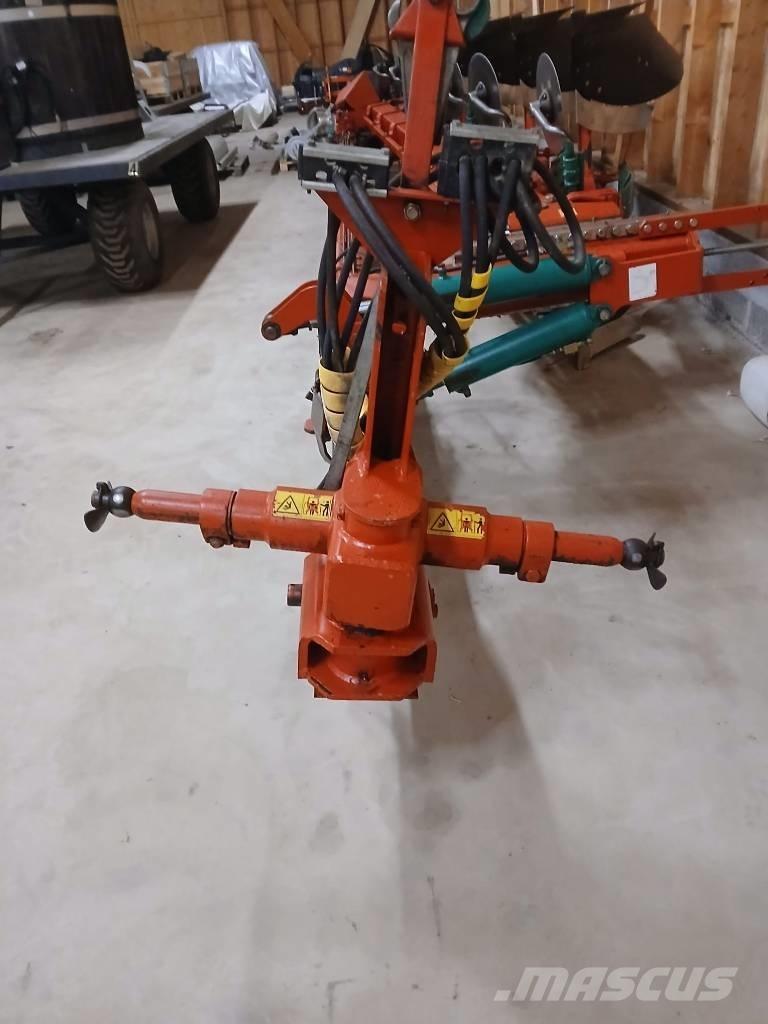 Kverneland PB100-8 Оборотные плуги