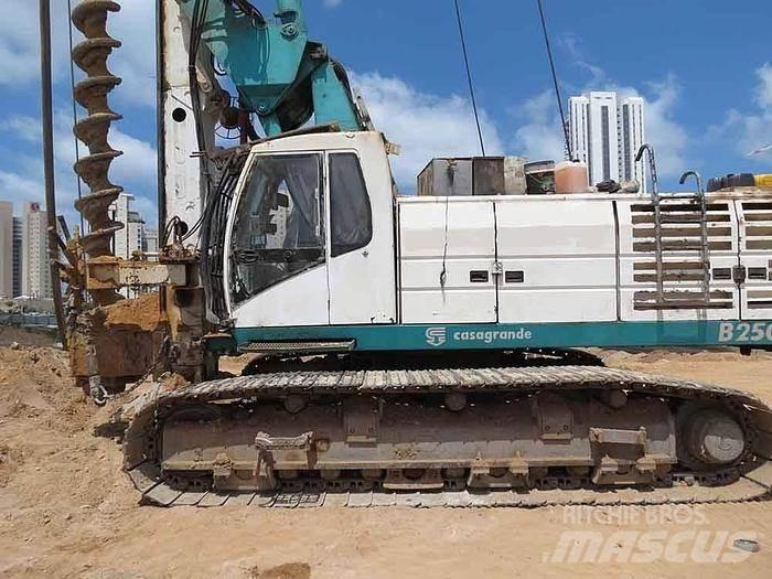 Casagrande B250 Буровые вышки