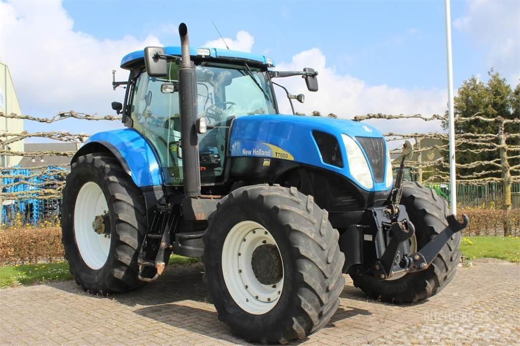 New Holland T7050 Трактора