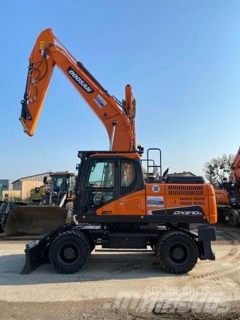 Doosan DX 210 W Колёсные экскаваторы